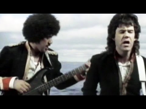 Gary Moore Feat. Phil Lynott - Out In The Fields