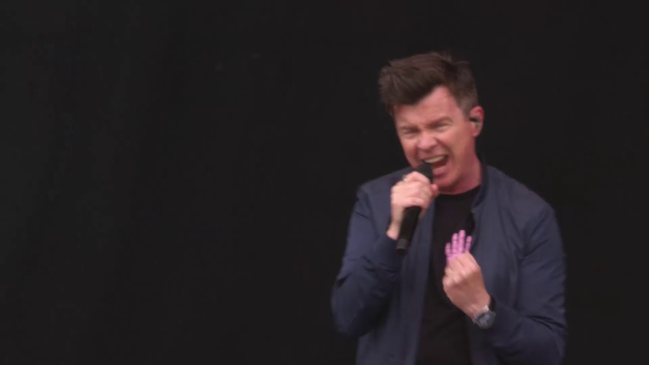 Rick Astley Never Gonna Give You Up Live At The Isle Of Wight Festival 19 Youtube
