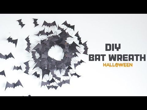 DIY Halloween Bat Wreath | Paper Crafts for Halloween