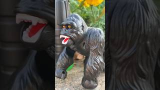 Infrared Controlled Robotic RC Gorilla | Educational Animal Toy with Torch Remote
