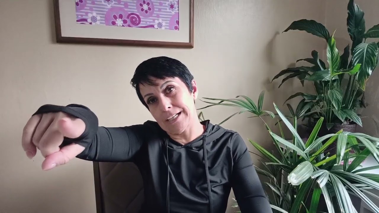 SAGITÁRIO😢mágoas do passado,triste 😢, mas porém com muito cuidado, há cura. Recuperação ❤️‍🩹 lenta 