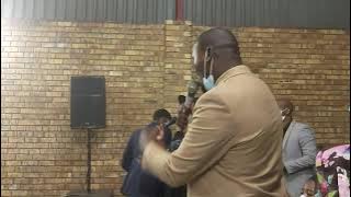 Worship Song : Uyabonelela