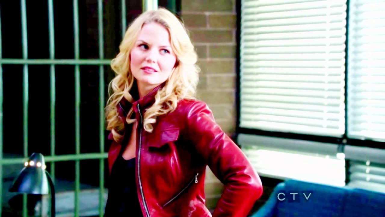 Swan Queen || Call Me Maybe