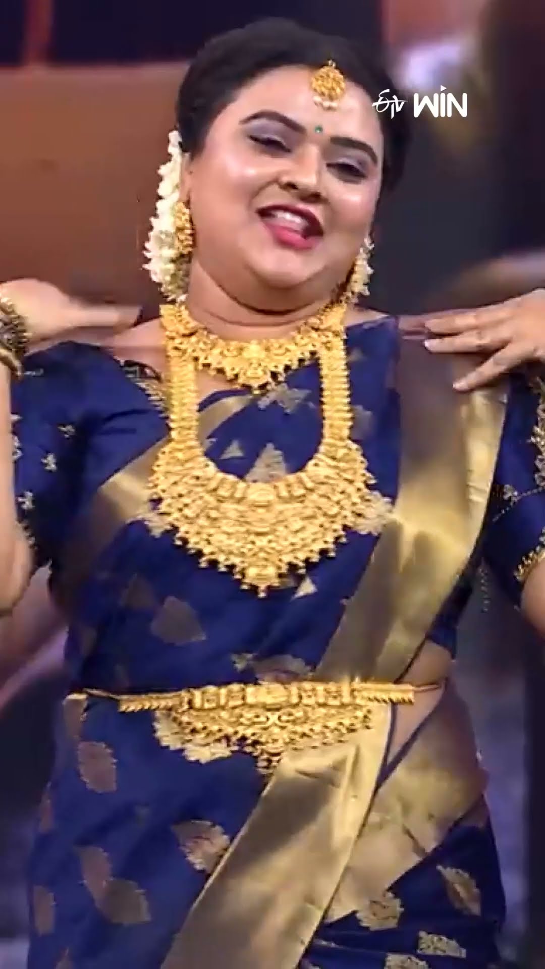 #shorts - 2 ఎకరాలకి 200 కోట్లు...! #Sridevidramacompany #rohini #comedy
