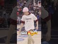 This fan is going to Hawaii😲 #nba #laclippers #shorts