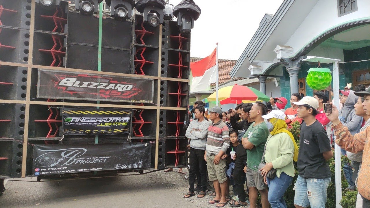 Spek lama Blizzard & Cahaya 51 masih terlalu superior, karnaval Tempursari Lumajang