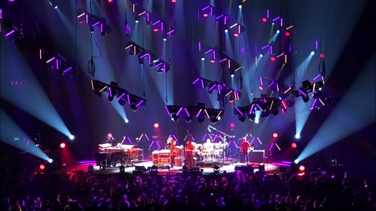 Phish 08 06 2024 van andel arena grand rapids mi everything s right