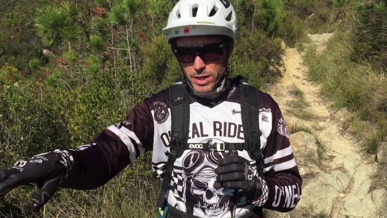 Come affrontare una sezione rocciosa - Tutorial MTB Gravity School