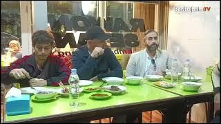 Maher Zain & Harris J Cicipi Rawon Setan sebelum Konser di Surabaya