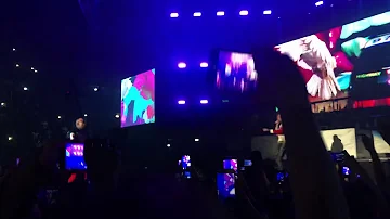 Guè Pequeno - Tanta Roba Anthem (Feat. Gemitaiz) Live @Mediolanum Forum