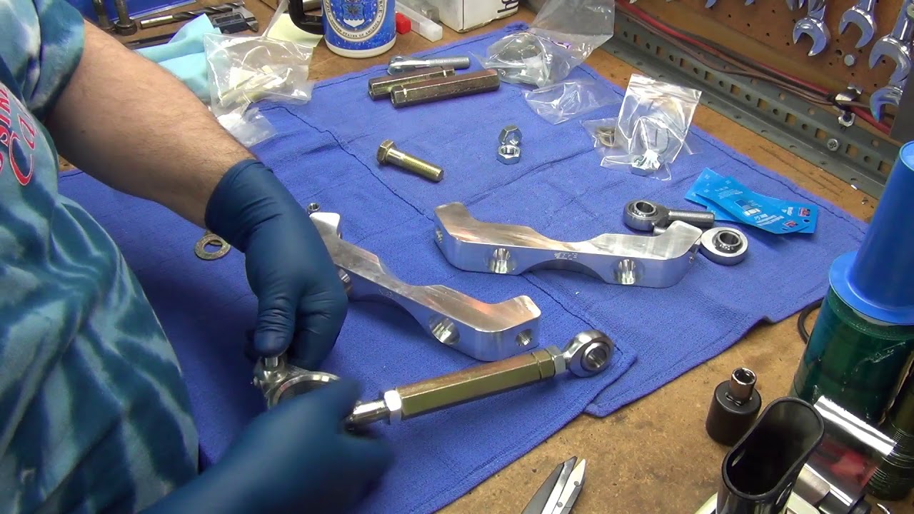 Hardbody(D21) Adjustable Upper Control Arm Assembly