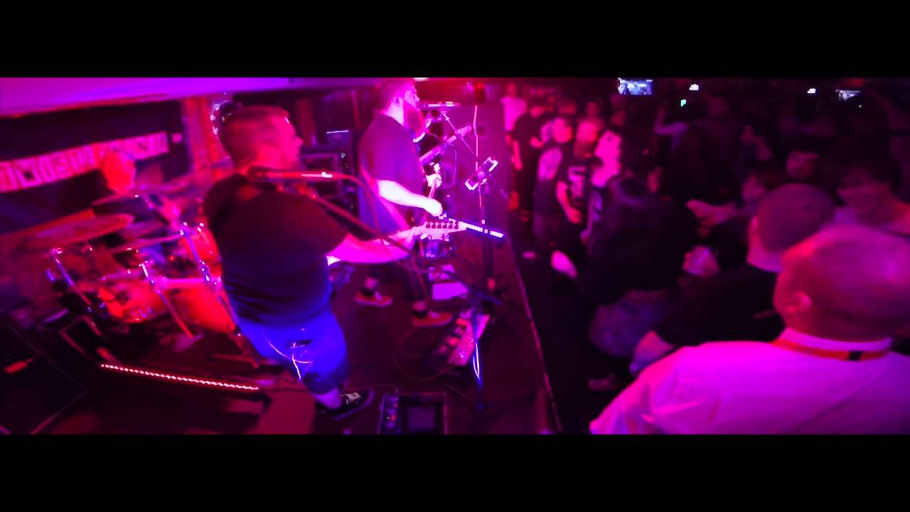 Twisted Ninja - Highway To Hell - 100% Live @ McSorleys in Killarney.