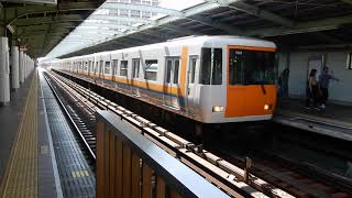 大阪メトロ中央線　弁天町駅1番ホームに7020系が到着&発車