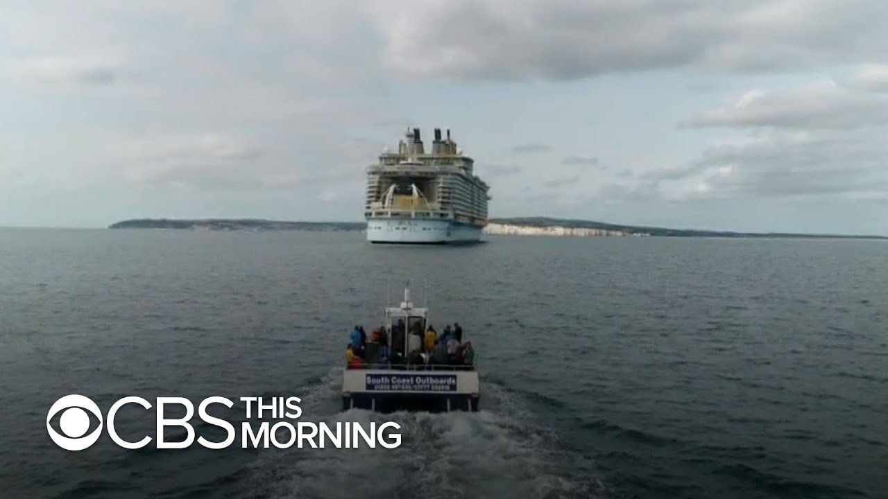Empty Cruise Liner Ghost Ships Attract Tourists During Pandemic Youtube
