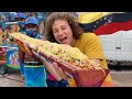 Probando comida callejera en venezuela 