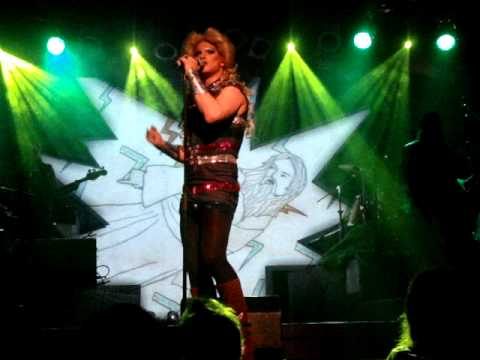 HEDWIG AND THE ANGRY INCH (I)(teatro musical) - martinwullich.com