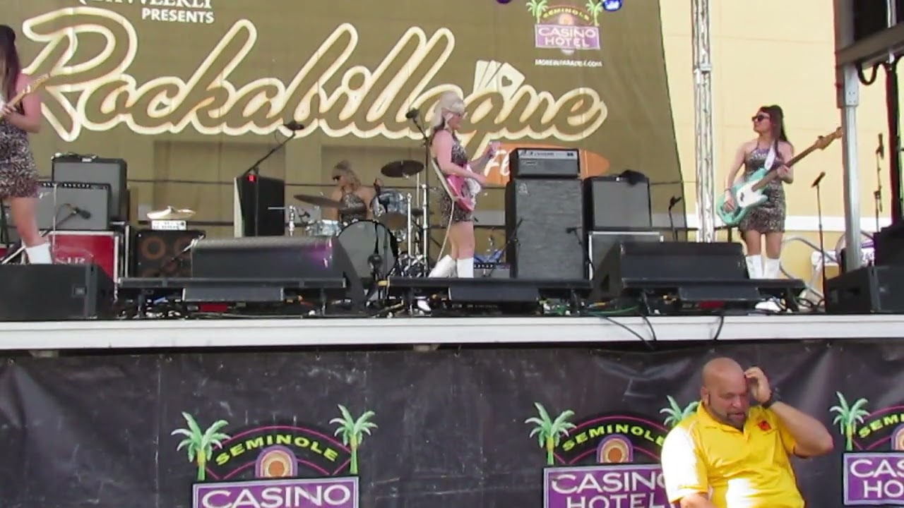 THE SURFARAJETTES FROM CANADA PLAY THEIR FIRST ROCKABILLAQUE 01-18-2025