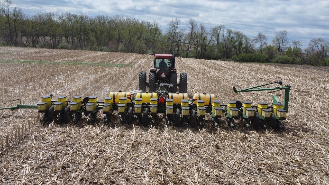 End of corn, start beans! #farming - YouTube