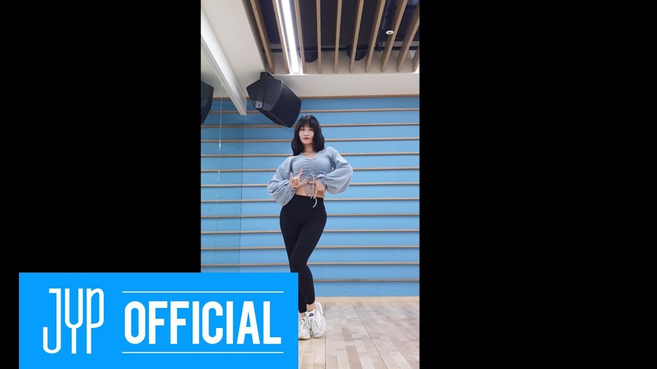 TWICE(트와이스) MOMO \