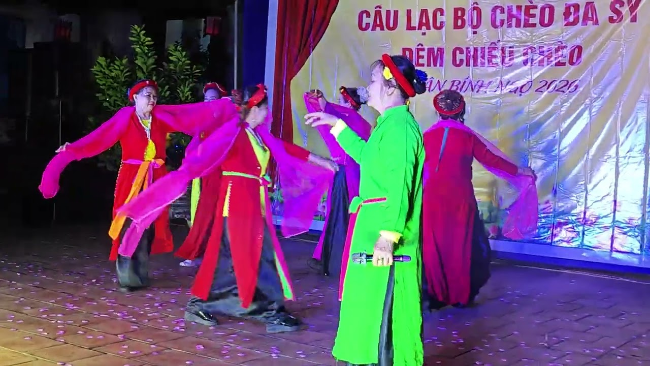 Chào xuân 2026 Bà Phượng 