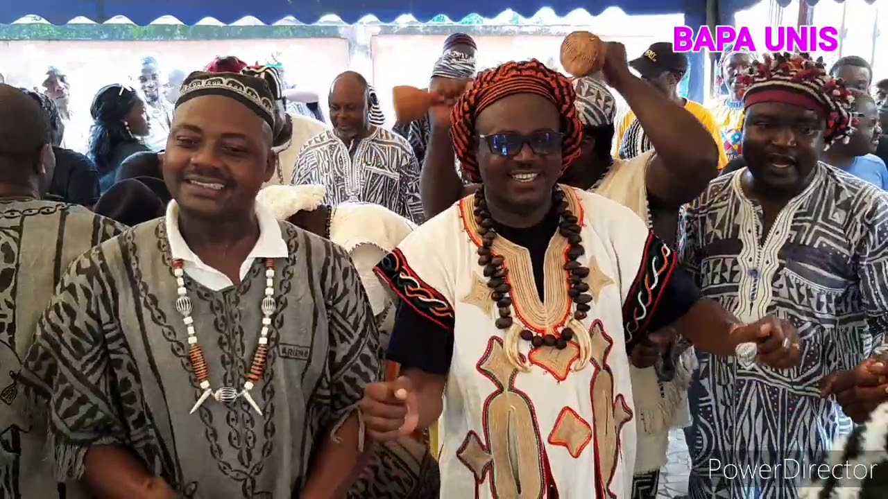 Mugho poua djo Bandjoun d'Ebolowa danse traditionnelle de l'ouest Cameroun