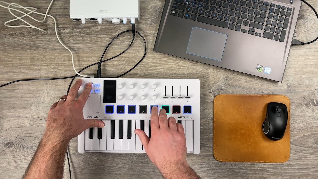 Arturia MiniLab 3 - USB Connection and Getting Started Tutorial