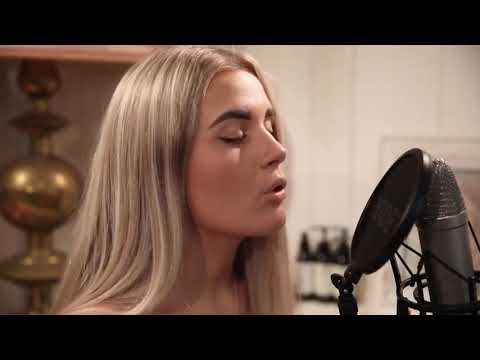 Addicted to you - Avicii (Cover by Anna Harrison)