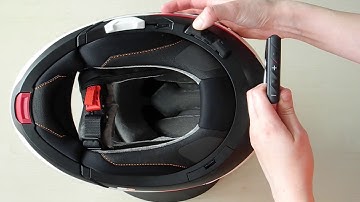 SCHUBERTH Tutorial: How to pairing your remote control with your SCHUBERTH Helmet.