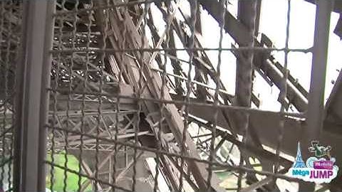 Présentation du M6 Mobile Mega Jump : le nouvel exploit de Taig Khris (Paris Tour Eiffel)