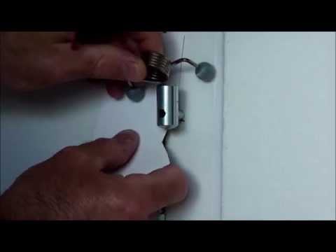 EcoSavers Universal Doorspring Productvideo
