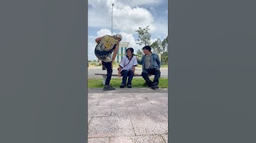 2 tên côn đồ tấn công học sinh và cái kết #usa