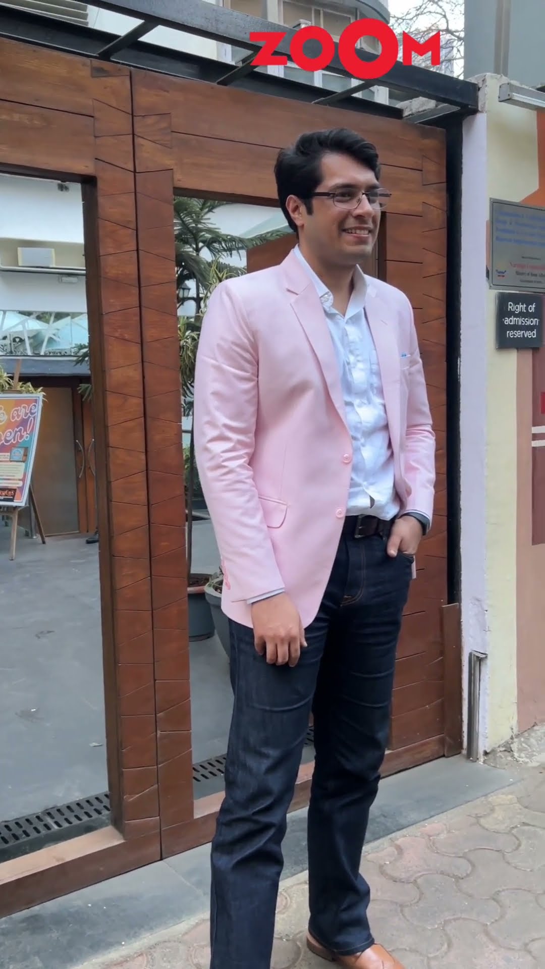 Junaid Khan SLAYS in pink blazer  while promoting his upcoming film Loveyapa ? #junaidkhan