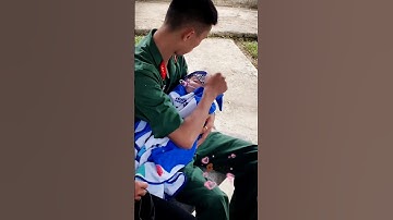 Em bé ngoan được mẹ dẫn lên thăm bố #respect #bodoivietnam #quandoivietnam #short #shortvideo