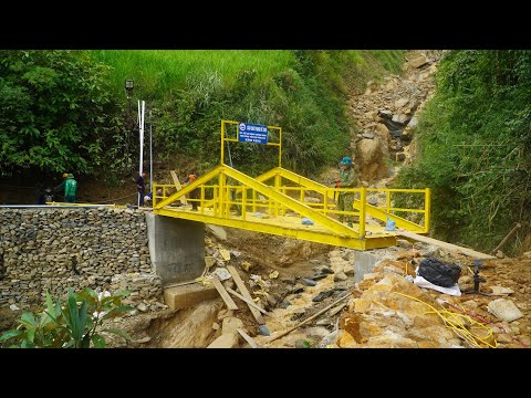 Video Cầu khát vọng Đề Chơ (T32) | Lắp ráp xong cầu người... - youtube