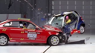 IIHS Crash Test - Mercedes-Benz C-Class vs Smart ForTwo