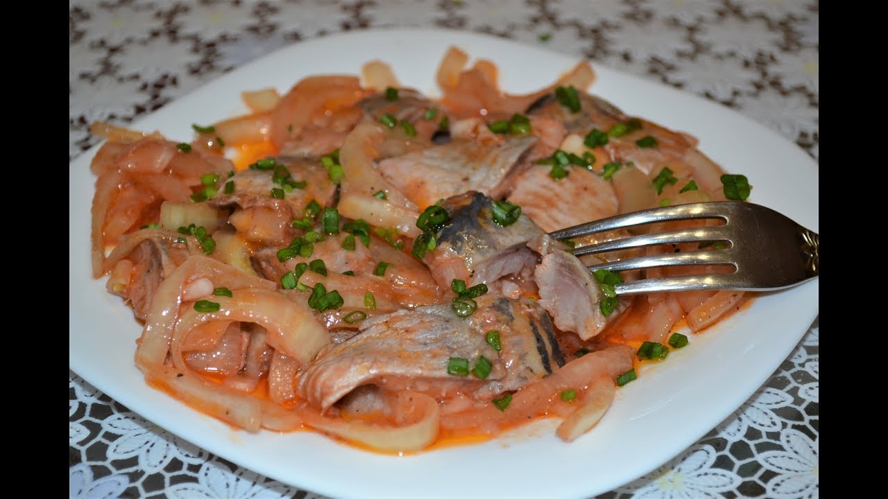 ⁣Селедка по-корейски в томате.Очень вкусная закуска!