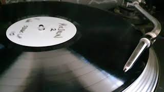 Unreleased Tune From Sleeping Bag Records - Track Id Needed