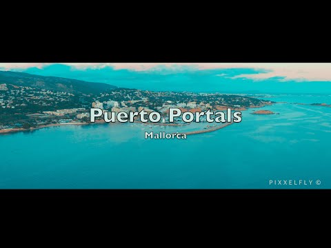Puerto Portals auf Mallorca in 4K I Panoramaflug Hafen und 2 versunkene Boote