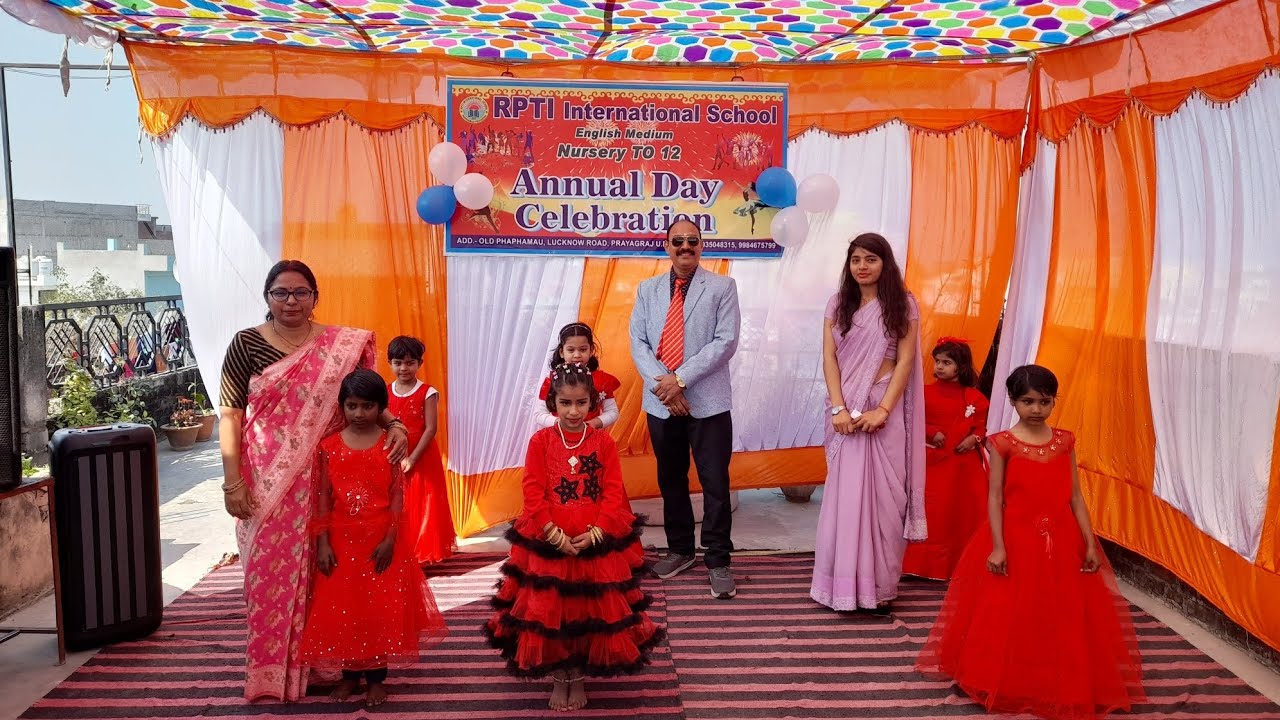 Mai nikla ho gaddi leke song dance on Annual Day Celebration 