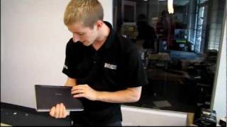 Samsung Galaxy Tab 10.1 Android Honeycomb Tablet PC Unboxing & First Look Linus Tech Tips