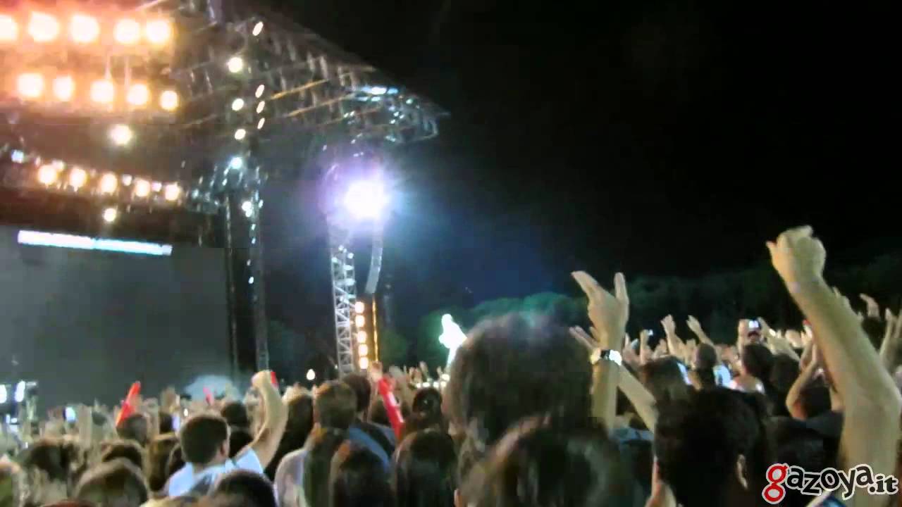 Jova Saluta Il Suo Pubblico Concerto Jovanotti Riccione Www gazoya 