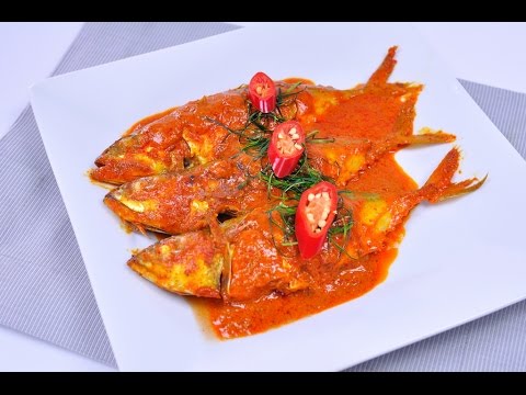 Mackerel in Dried Red Curry (Thai Food) - 