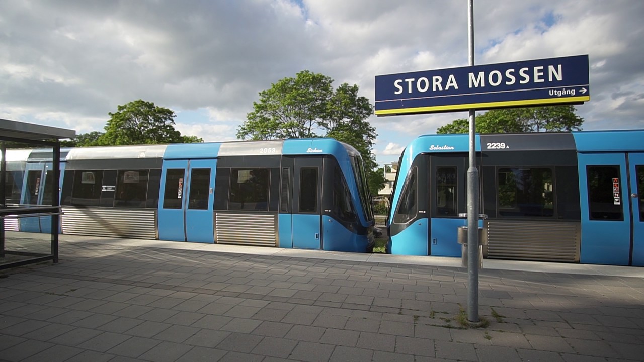 Sweden, Stockholm, Stora Mossen, 2X elevator, subway ride to Abrahamsberg