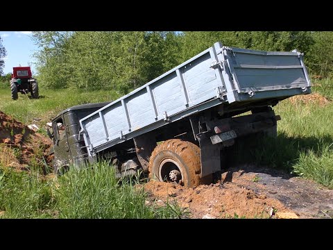 Видео: Я не ожидал что такое может произойти... Советский грузовик ГАЗ-66 застрял в глубокой яме!