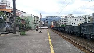 2022/12/23  瑞芳車站   7502次長編貨列 駛離