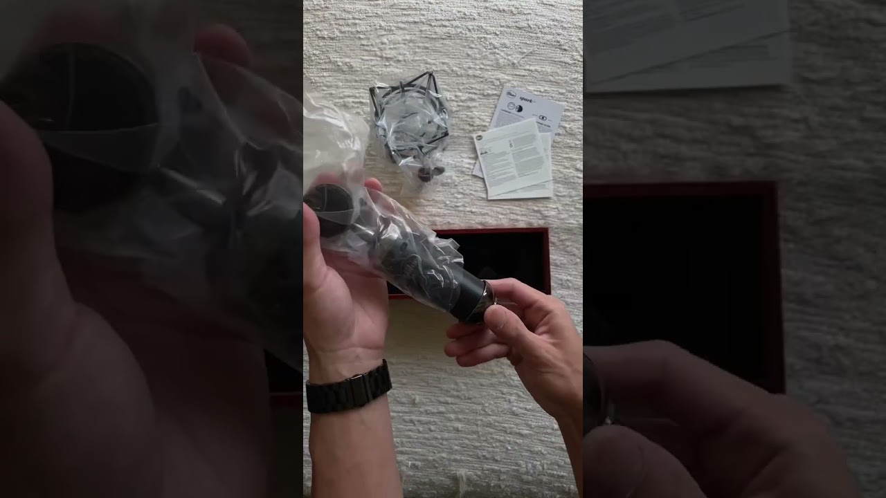 Blue Blackout Spark SL ASMR Unboxing - Great XLR Condenser Mic for Streamers, Podcasters & Musicians