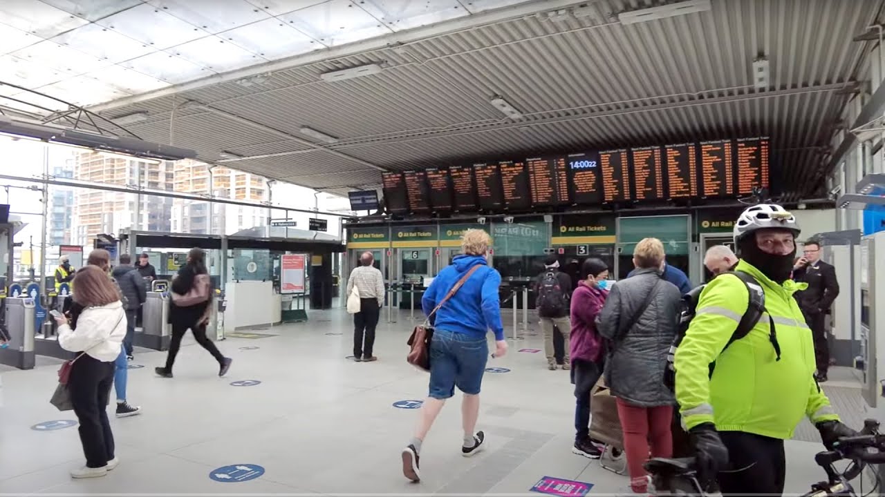 My speedy train journey from East Croydon to London Bridge.