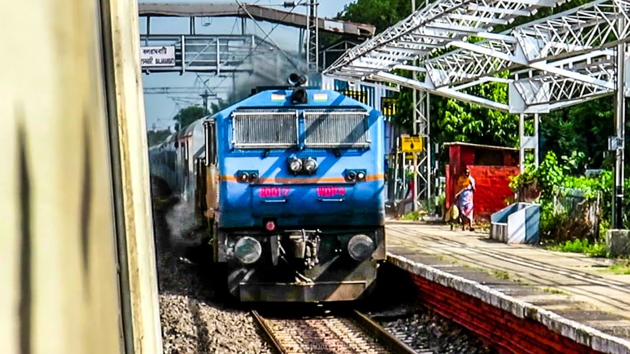 HIGH SPEED OVERTAKE | BRUTAL NJP SHATABDI overtaking Chandanpur bound EMU | BAZZ LIVERY EMD WDP4
