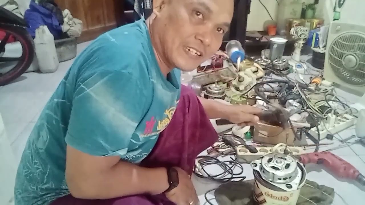 Cara mencopot paku dinamo mesin cuci semoga bermanfaat, 