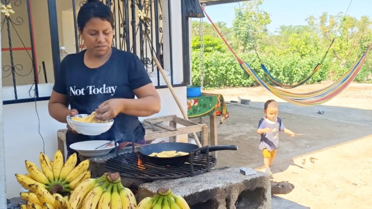 hoy es día de VENTA mis HIJOS se irán a vender plataninas en toda la vecindad 